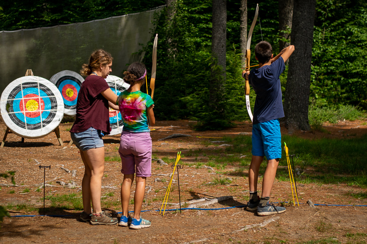 Tic-tac-toe on the archery range